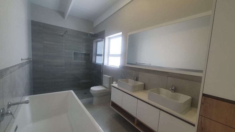 3 Bedroom Property for Sale in Lampiesbaai Western Cape
